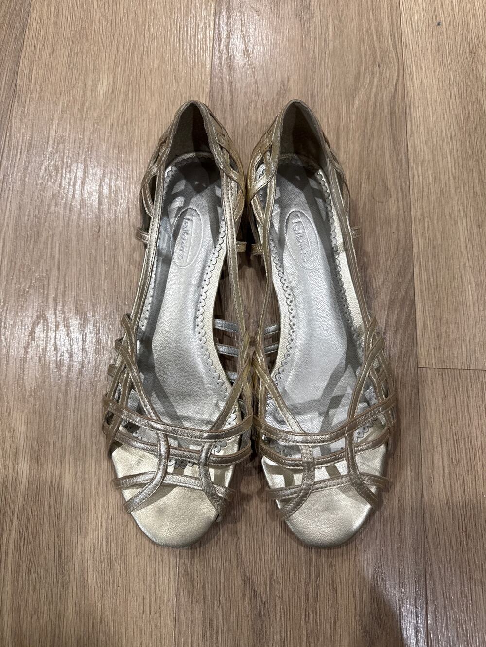 Talbots Metallic Cage Gold Strappy Flat Shoes Size 10